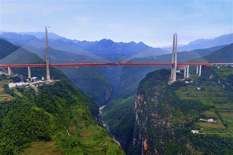 China drives ever upwards with world's highest bridge