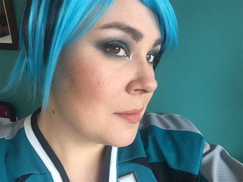 San Jose Sharks Teal Glitter Makeup Tutorial