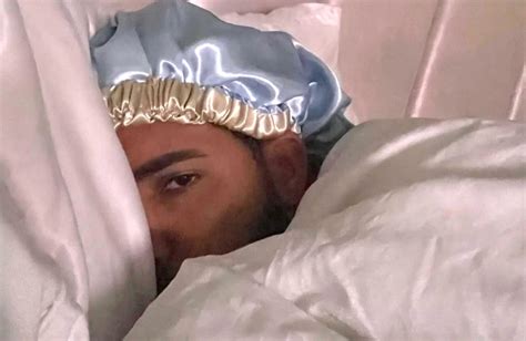 Drake's Selfie In Bed Wearing A Bonnet Left Fans In Stitches, The Game Reacts - Urban Islandz
