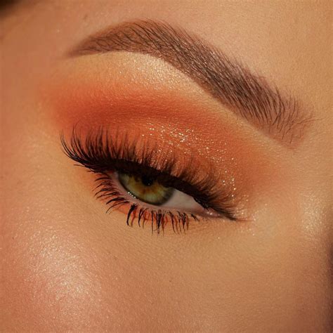 Sigma Beauty on Twitter: "Golden Hour @zulyruizz created this shimmery coral #eyemakeup using ...