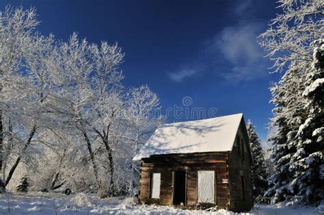 Abandoned Shack in Farmland with Winter Snow Stock Image - Image of shack, weathered: 18148431