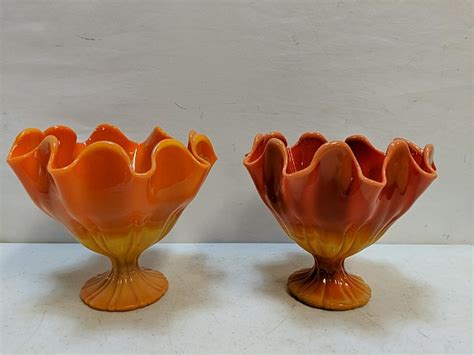 2 Vintage Mid Century L.e. Smith Slag Glass Bowls