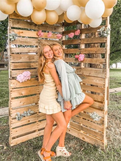 15 Picture-Perfect Graduation Party Photo Booth Ideas
