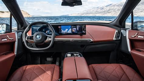 2022 BMW iX: Sustainable Performance From BMW’s New “Technology Flagship” - Kelley Blue Book