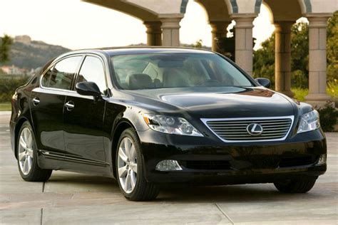 Lexus LS 600h L, Sedan Mewah Dengan 3 Fitur Global Pertama Di Dunia ...