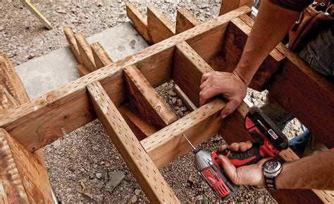 How To Install And Build Strong Stair Stringers - Fine Homebuilding