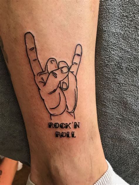 #Tattoo #rock’n roll | Tatuajes de rock, Diseños de tatuaje de música, Tatuajes hombre brazo