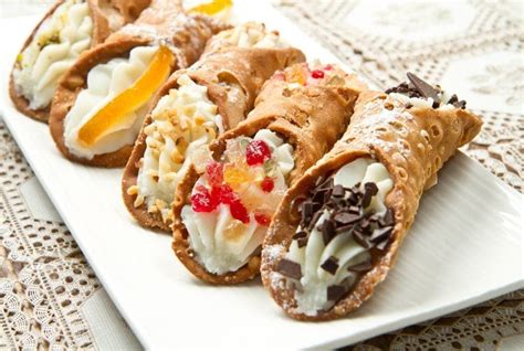 I Cannoli Siciliani sono tra i dolci italiani più amati e conosciuti al ...