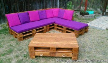 Pallet Couch – Pallet Wood Projects