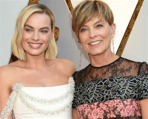 Margot Robbie Family Pics