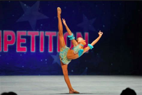 Brynn Rumfallo Solo "Over The Rainbow" | Brynn rumfallo, Dance moms, Dance moms season 6