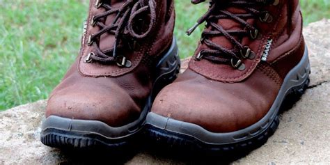 5 Best Work Boots For Flat Feet (2024 REVIEWS)