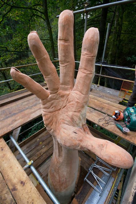 The Giant Hand of Vyrnwy - Simon O'Rourke