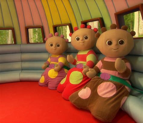 Everybody All Aboard the Ninky Nonk - Cbeebies