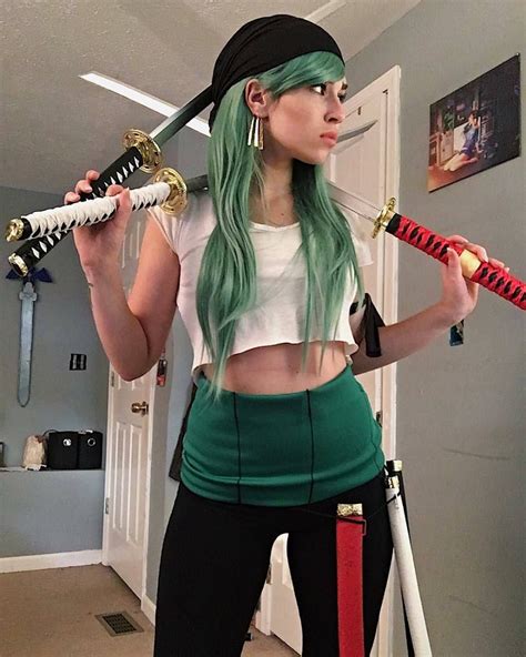 roronoa zoro cosplay - Pesquisa Google Zoro Cosplay, Cosplay Diy, Cosplay Outfits, Halloween ...