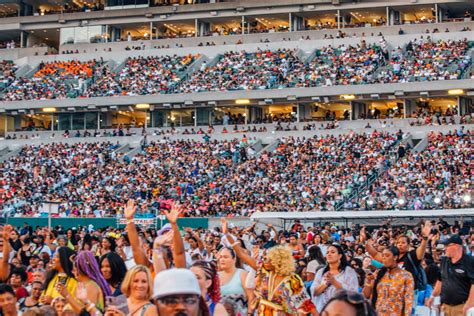 Photos From Friday Night (Feat. Mary J. Blige) At The Cincinnati Music Festival | Cincinnati Refined