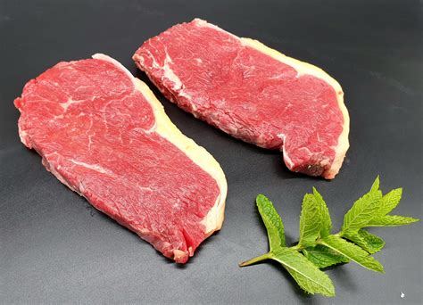 2 x 8oz Sirloin Steak for £12 - Farm Butchers