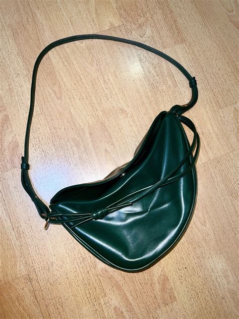 Leather green crossbody bag on Carousell