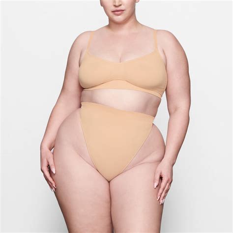 Shapewear for Women - Sculpting Solutions | SKIMS