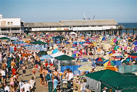 "Lowestoft Air Show" by Raymond Thurlby at PicturesofEngland.com