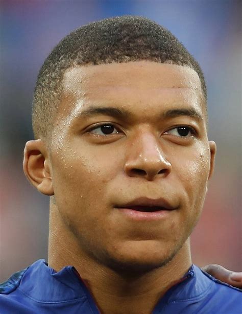 Mbappé: Valor de mercado: 200,00 mill. € | Fotografía de fútbol, Fotos ...