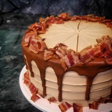 Easy Maple Bacon Frosting Recipe 2023 - AtOnce