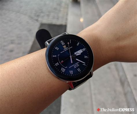 Samsung Galaxy Watch Active2 specs, faq, comparisons