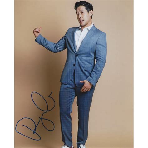 Raymond LEE autograph