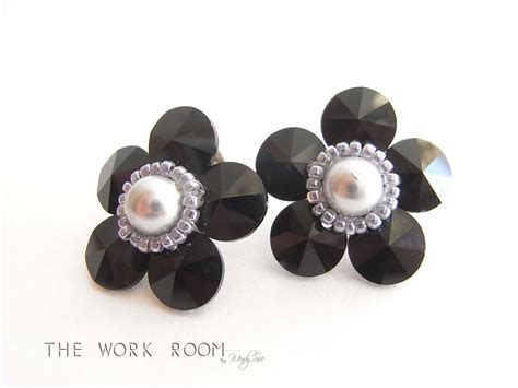 The Work Room: TWR048 Poppy Earrings Tutorial
