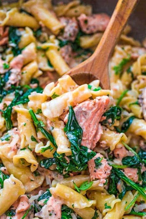 Salmon Pasta with Spinach | Salmon pasta, Easy pasta recipes, Salmon dishes