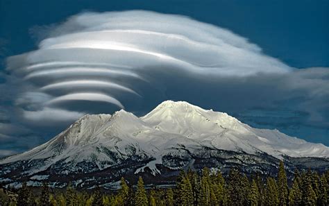 NOAA: 15" Forecasted for Mt. Shasta, CA Today - SnowBrains