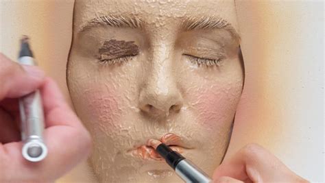 Video Shows Ladies That Too Much Makeup Is Gross