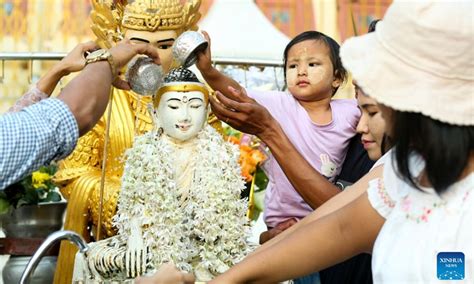 People celebrate Myanmar calendar New Year - Global Times