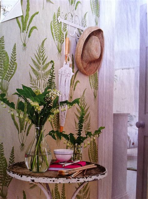 Eye For Design: Decorate With Fern Decor For Trendy Interiors