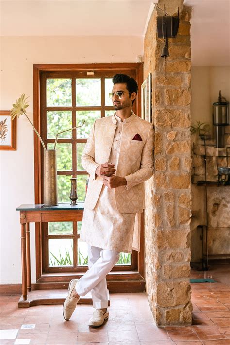 ER 2075 White and Beige Gold Embroided Prince Coat For men – Edge Republic