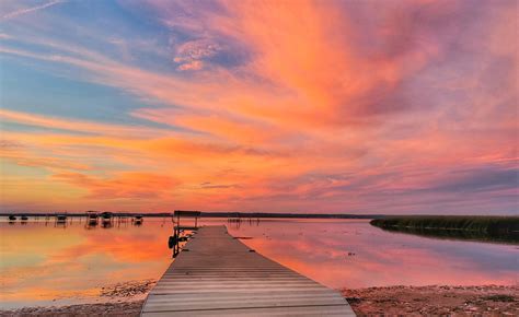 Lac Ste Anne Sunset : r/AlbertaPhotography