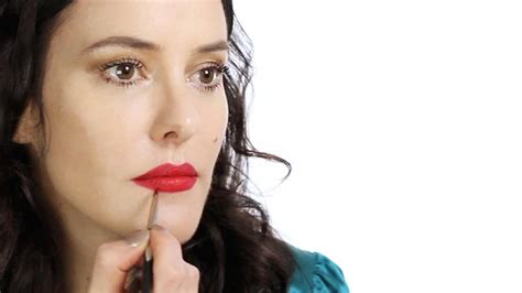 Perfect Matte Red Lipstick Tutorial - Dita Von Teese Style - YouTube