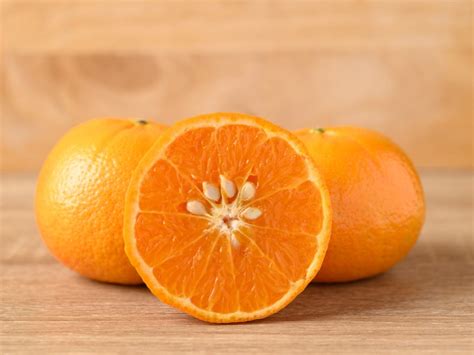 Can You Plant Seeds From An Orange: Grow An Orange Tree From Seeds ...