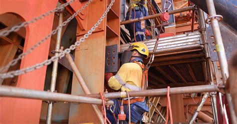 Safety Meeting: Fall Protection Lanyards - Safe at Work California