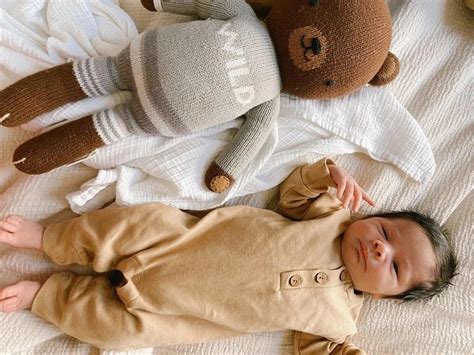 10 Best Brands for Gender Neutral Baby Clothes - Motherly