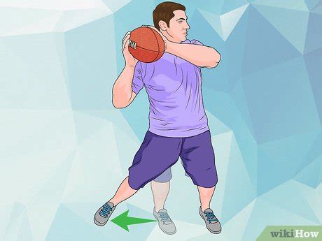 4 Ways to Throw a Football - wikiHow