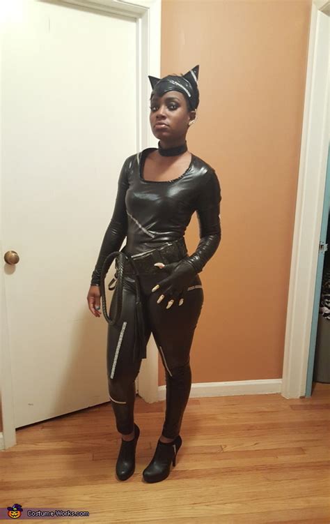 Catwoman Diy Costume - Catwoman Costume | Guide To Look Like The Notorious Feline - And since ...