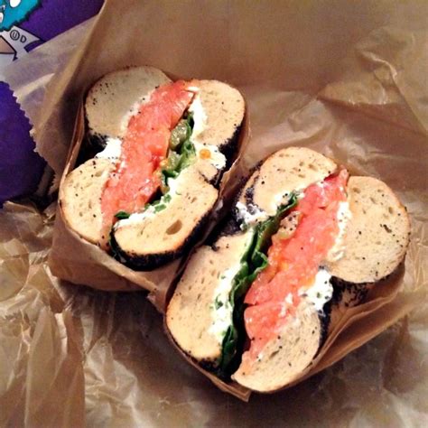 The 7 Best Bagel Shops In Manhattan, New York, USA - GastroTurfing.