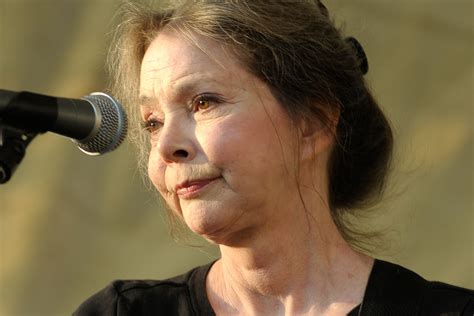 Grammy-winning Folk Singer-songwriter Nanci Griffith Dies - Bloomberg