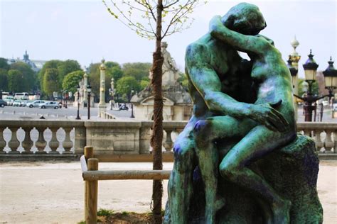 The Tuileries Garden in Paris - photos and video of the park