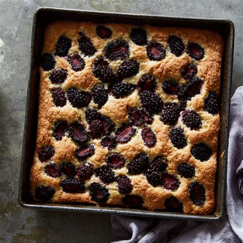 A Pudding-Soft, Berry-Studded Dessert to End Your Cake vs. Pie Debates | Fruity desserts ...