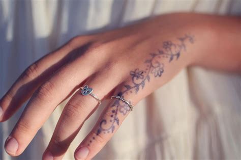 20+ Side Of The Hand Tattoos | The FSHN