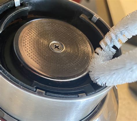 How To Clean Your De’Longhi Espresso Machine: A Complete Guide