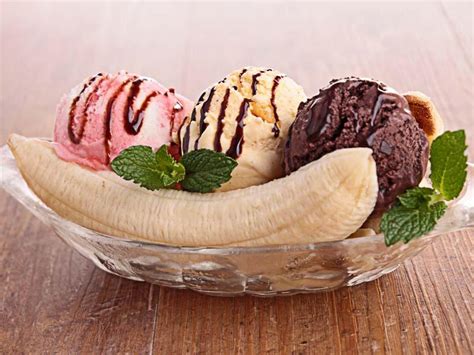 Banana Split Sundae - Prairie Farms Dairy, Inc.