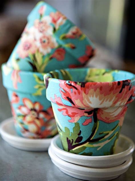 Simple DIY Flower Pot Summer Project - Mod Podge Rocks